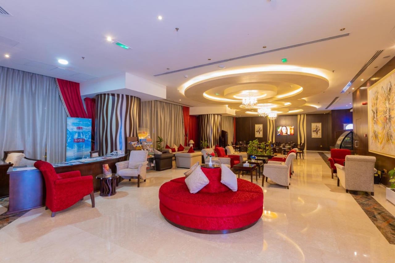 Ewan Ajman Suites Hotel Buitenkant foto