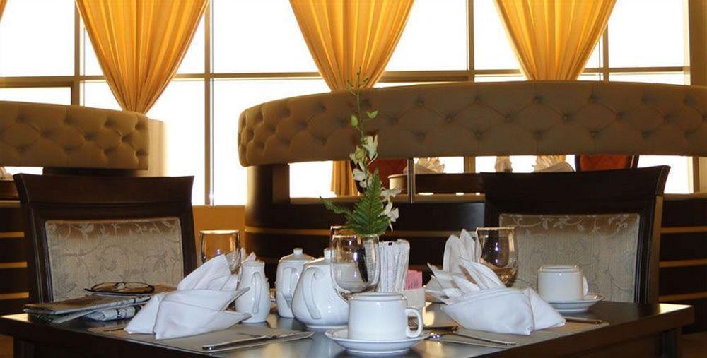 Ewan Ajman Suites Hotel Buitenkant foto