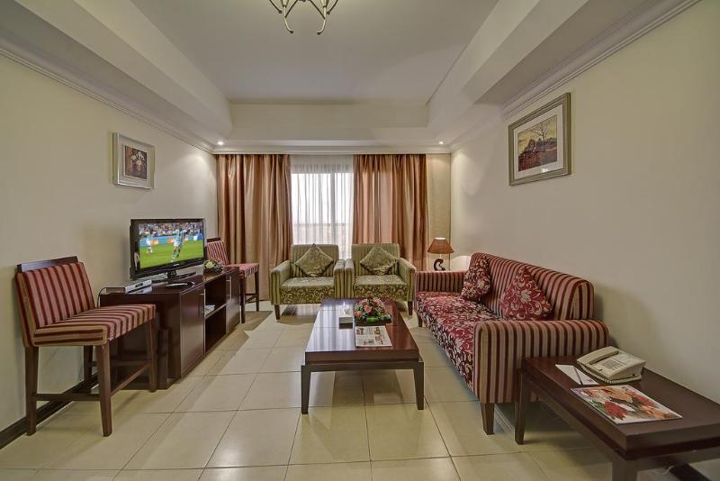 Ewan Ajman Suites Hotel Buitenkant foto